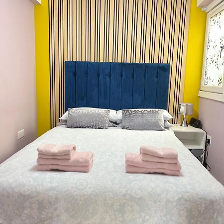 Penlea ~ 1 Bedroom Flat With Harbour View 타버트 외부 사진